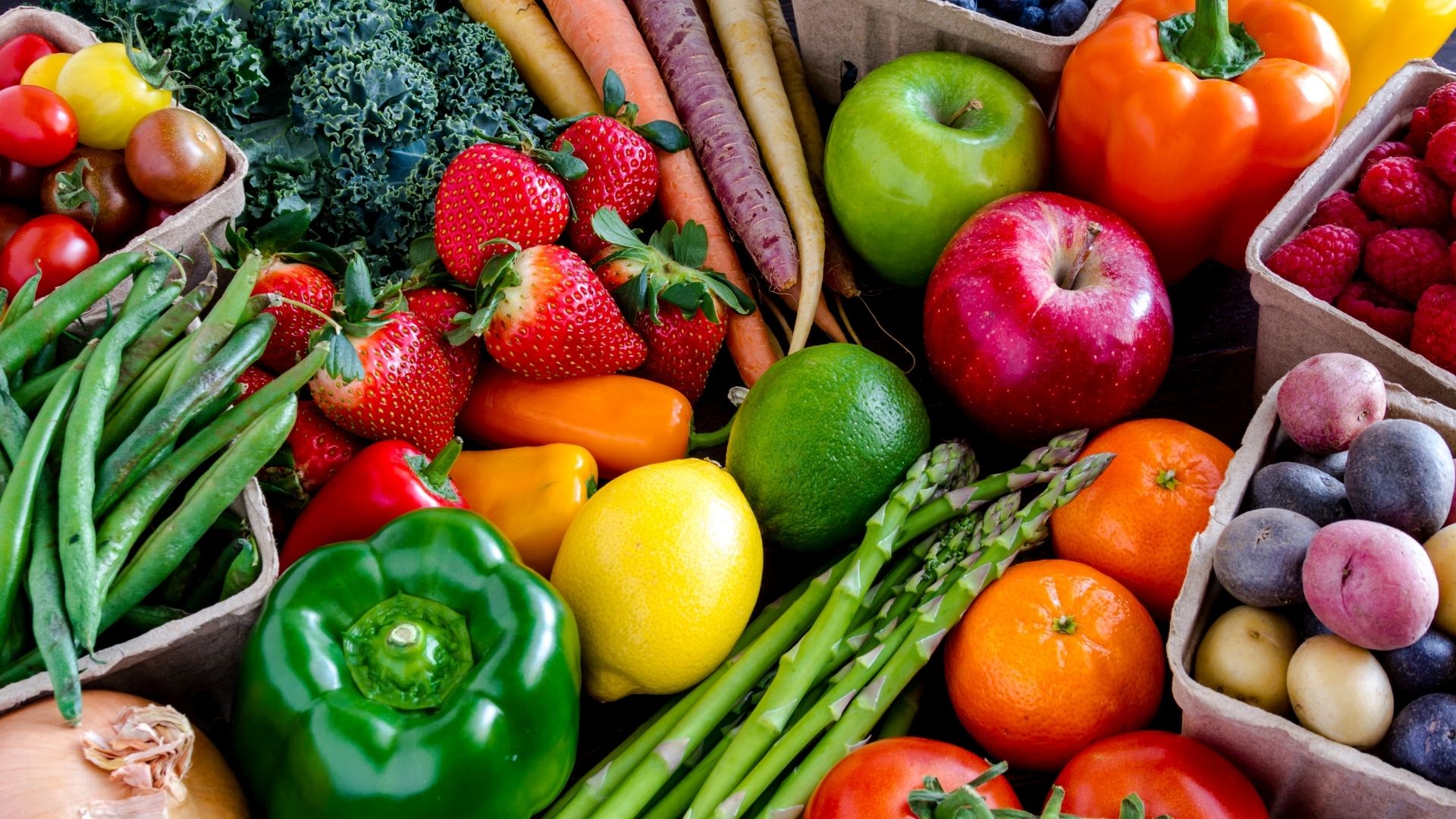 fruits that naturally whiten teeth